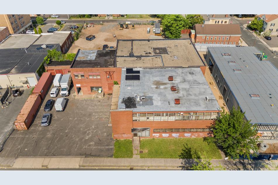 Commercial Property for Sale in Hartford Connecticut 06106